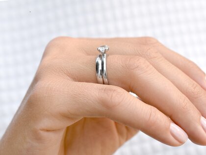 Verlobungsring Classic 6 in 9K Weißgold mit Labordiamant 0,50ct E/VS