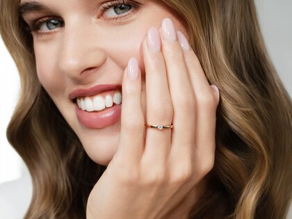 Verlobungsring Classic Petite in 14K Weißgold mit Diamant 0,09ct G/SI