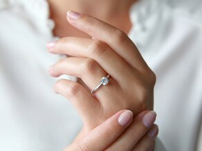 Verlobungsring Delight in 14K Weißgold mit Diamant 0,75ct G/IF