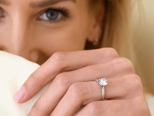 Verlobungsring Delight in Platin 950/- mit Labordiamant 1,50ct