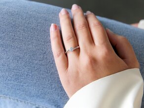 Verlobungsring Devotion in 14K Weißgold mit Diamant 0,50ct H/SI
