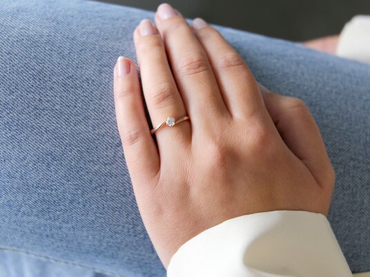 Verlobungsring Devotion in 9K Roségold mit Diamant 0,25ct