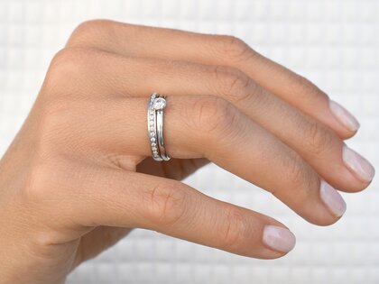 Verlobungsring Eternal in 9K Weißgold mit Diamant 0,40ct D/IF