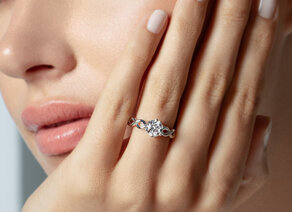 Verlobungsring Evoke in 9K Weißgold mit Diamant 1,00ct H/SI
