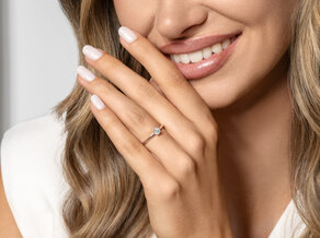 Verlobungsring Heaven 4 in 9K Weißgold mit Diamant 0,25ct H/SI