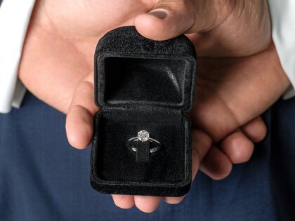 Verlobungsring Heaven 6 in 9K Gelbgold mit Labordiamant 2,50ct E/VS