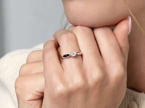 Verlobungsring Joy in 14K Weißgold mit Diamant 0,50ct G/VS