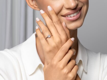Verlobungsring Madison in 9K Weißgold mit Diamant 1,00ct H/SI