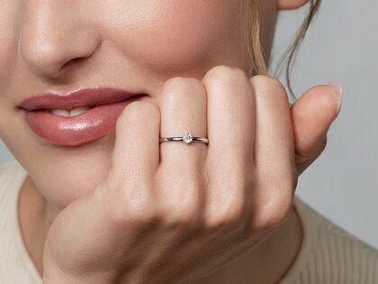 Verlobungsring Melody in 14K Gelbgold mit Diamant 0,20ct H/SI