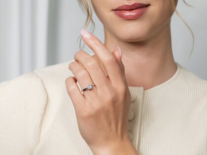 Verlobungsring Melody in 14K Gelbgold mit Diamant 0,50ct G/SI