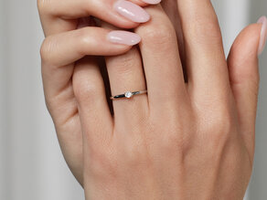 Verlobungsring Modern in 18K Gelbgold mit Diamant 0,07ct G/IF