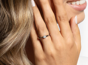 Verlobungsring Modern in 14K Weißgold mit Diamant 0,30ct H/SI