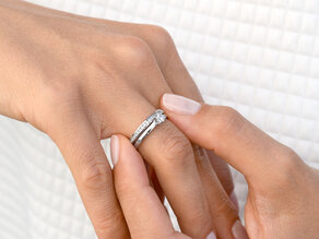 Verlobungsring Modern in 9K Weißgold mit Labordiamant 0,25ct E/VS