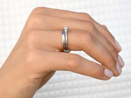 Verlobungsring Princess in 14K Weißgold mit Diamant 0,25ct G/SI