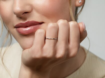 Verlobungsring Promise Petite in 9K Weißgold mit Diamant 0,005ct G/SI