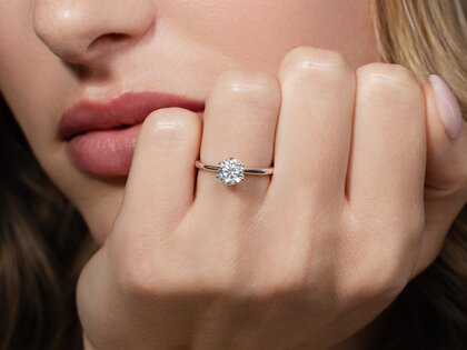 Verlobungsring Spirit in 9K Weißgold mit Diamant 1,00ct G/SI