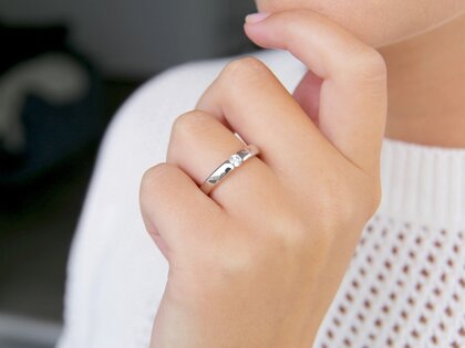 Verlobungsring Destiny in 14K Weißgold mit Diamant 0,15ct H/SI