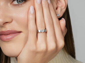 Verlobungsring Infinity in 14K Gelbgold mit Diamant 0,50ct G/SI