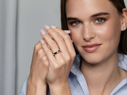 Verlobungsring Italic in 9K Gelbgold mit Diamant 0,50ct D/IF