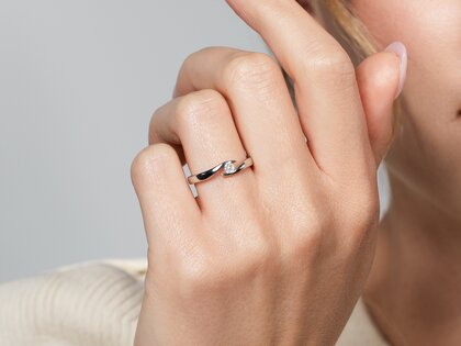 Verlobungsring Twist in Silber 925/- mit Diamant 0,10ct G/VS