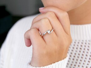 Verlobungsring Twist in Silber 925/- mit Labordiamant 0,15ct E/VS