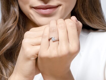 Verlobungsring Vibe  in 9K Weißgold mit Diamant 1,00ct H/SI